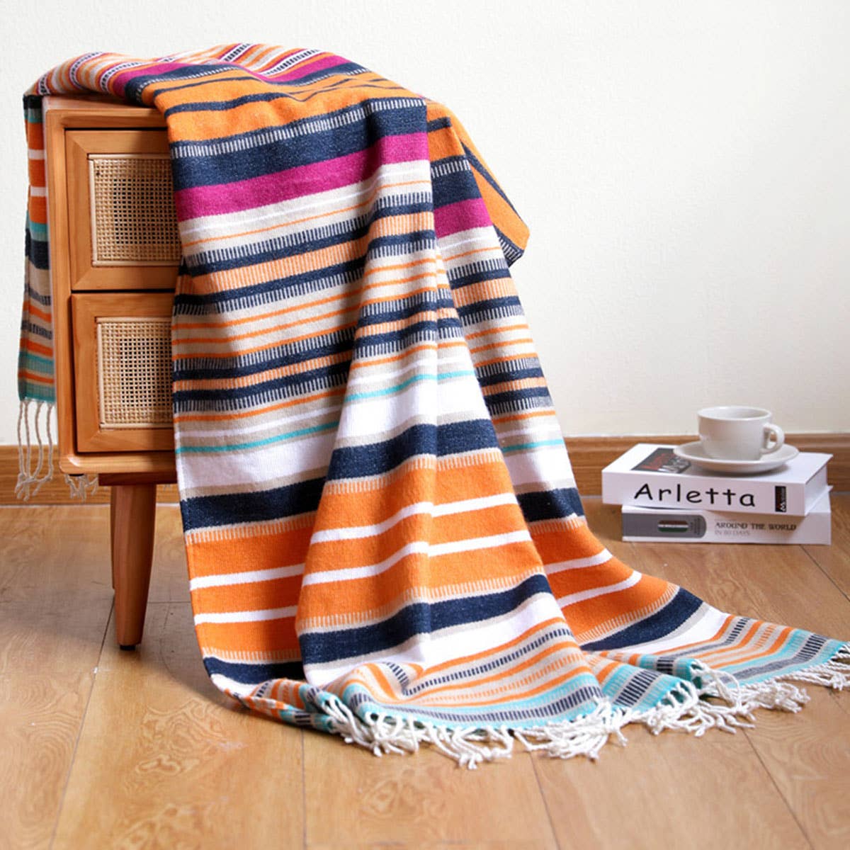 KNITTED STRIPED LIGHTWEIGHT SOFA BLANKET