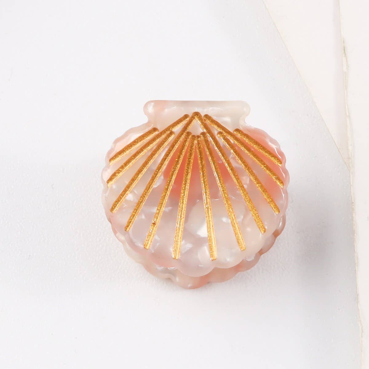 CWAHA1425_SHELL SMALL HAIR CLAW CLIP