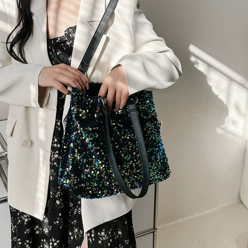 Sequined and colorful single-shoulder bag