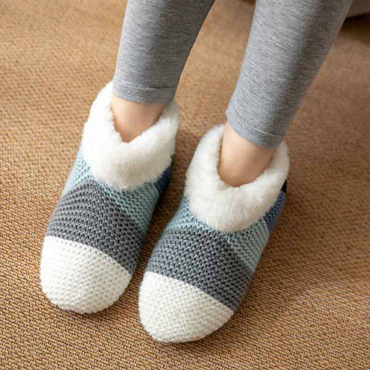 WINTER BUNNY LEG COVER PLUSH INDOOR SLIPPERS