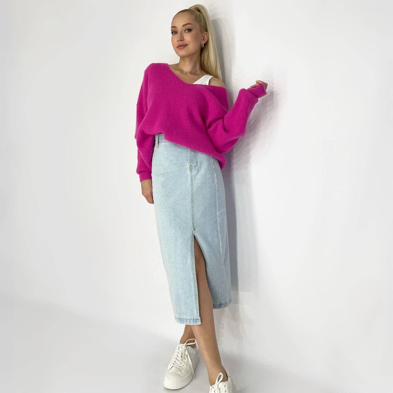 SLOUCHY SOLID COLOR V-NECK PULLOVER SWEATER LADY