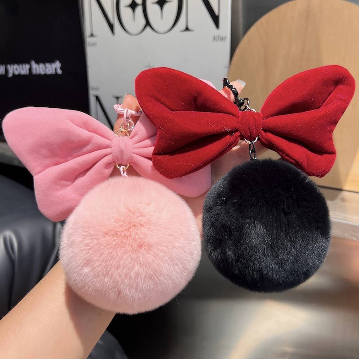 CUTE BUTTERFLY FUR BALL CAR KEYCHAIN PENDANT