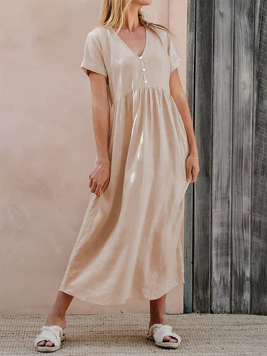 Elegant loose dress in solid color