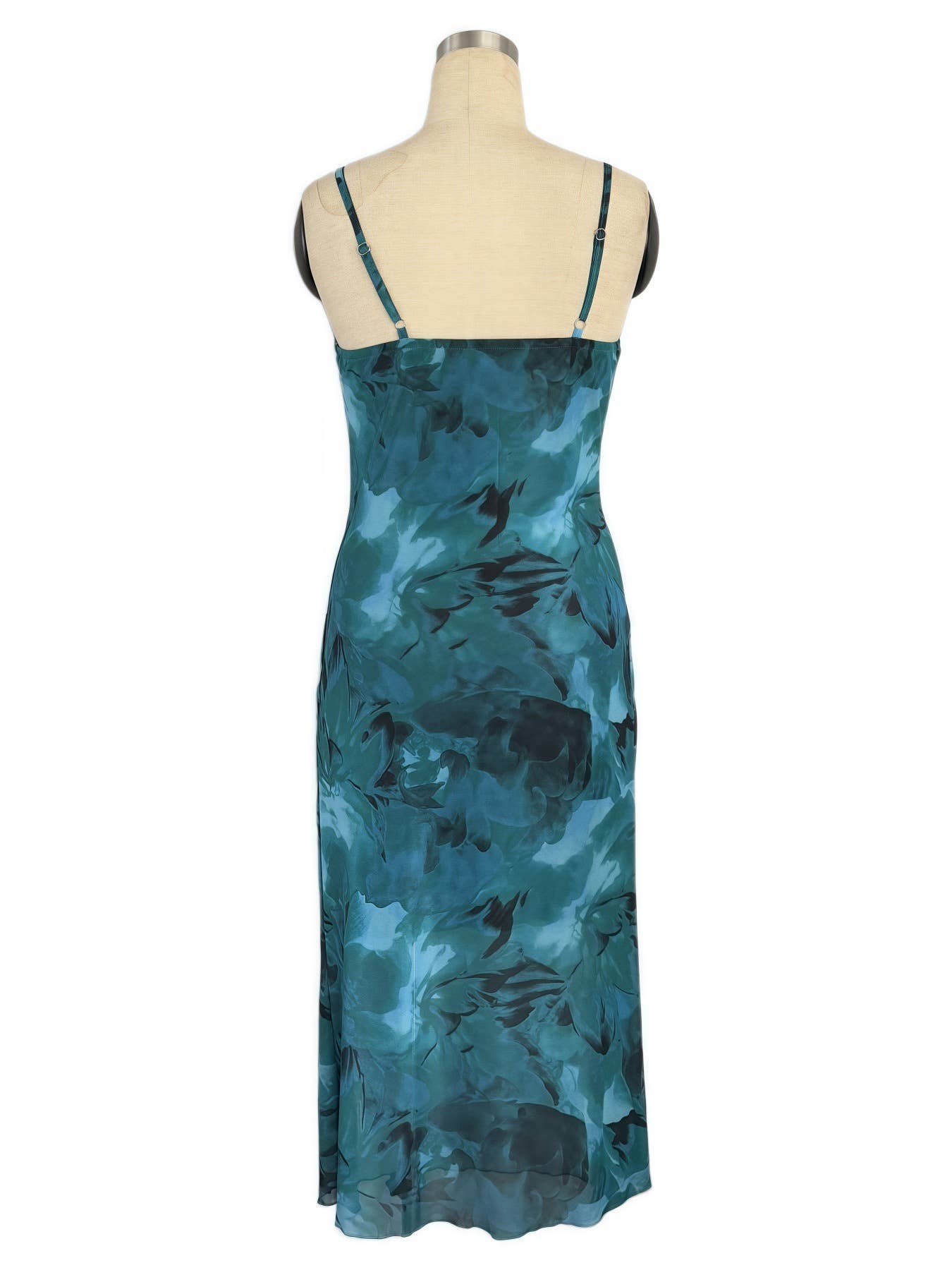 Strapless,form-fitting,high-end mid-length dress