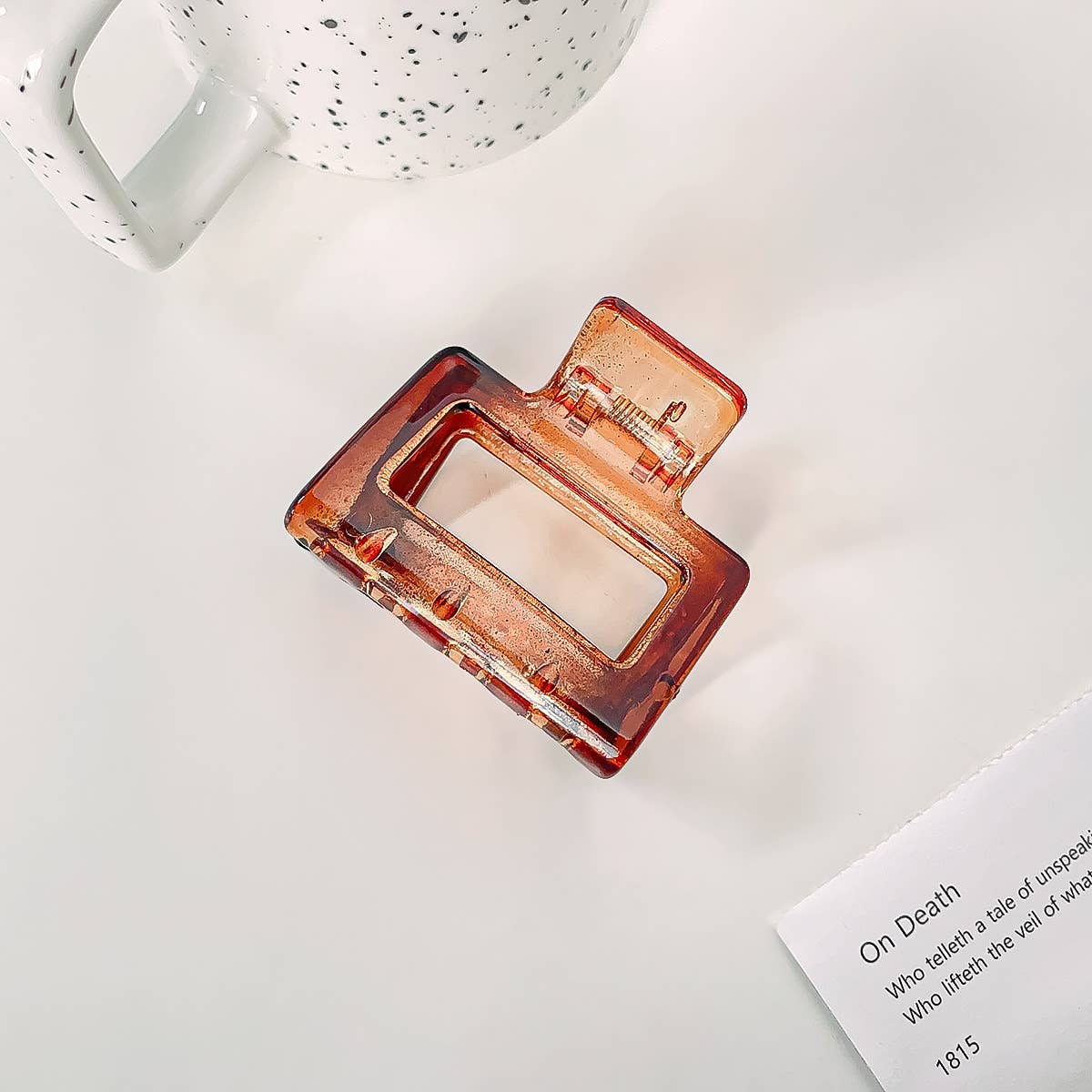 Arc-shaped semi-circular transparent gripper