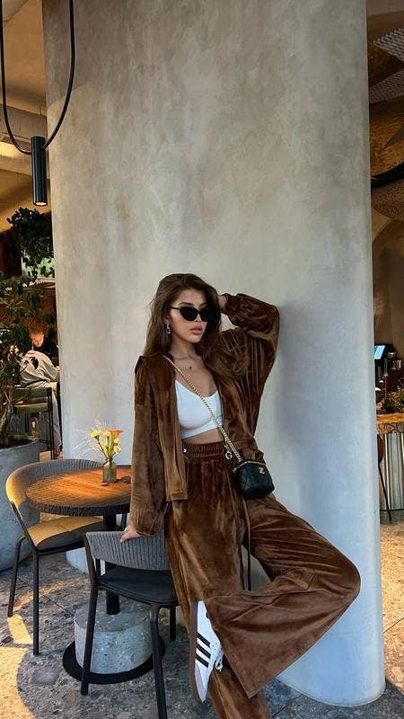 Stylish canary zipper drawstring casual suit