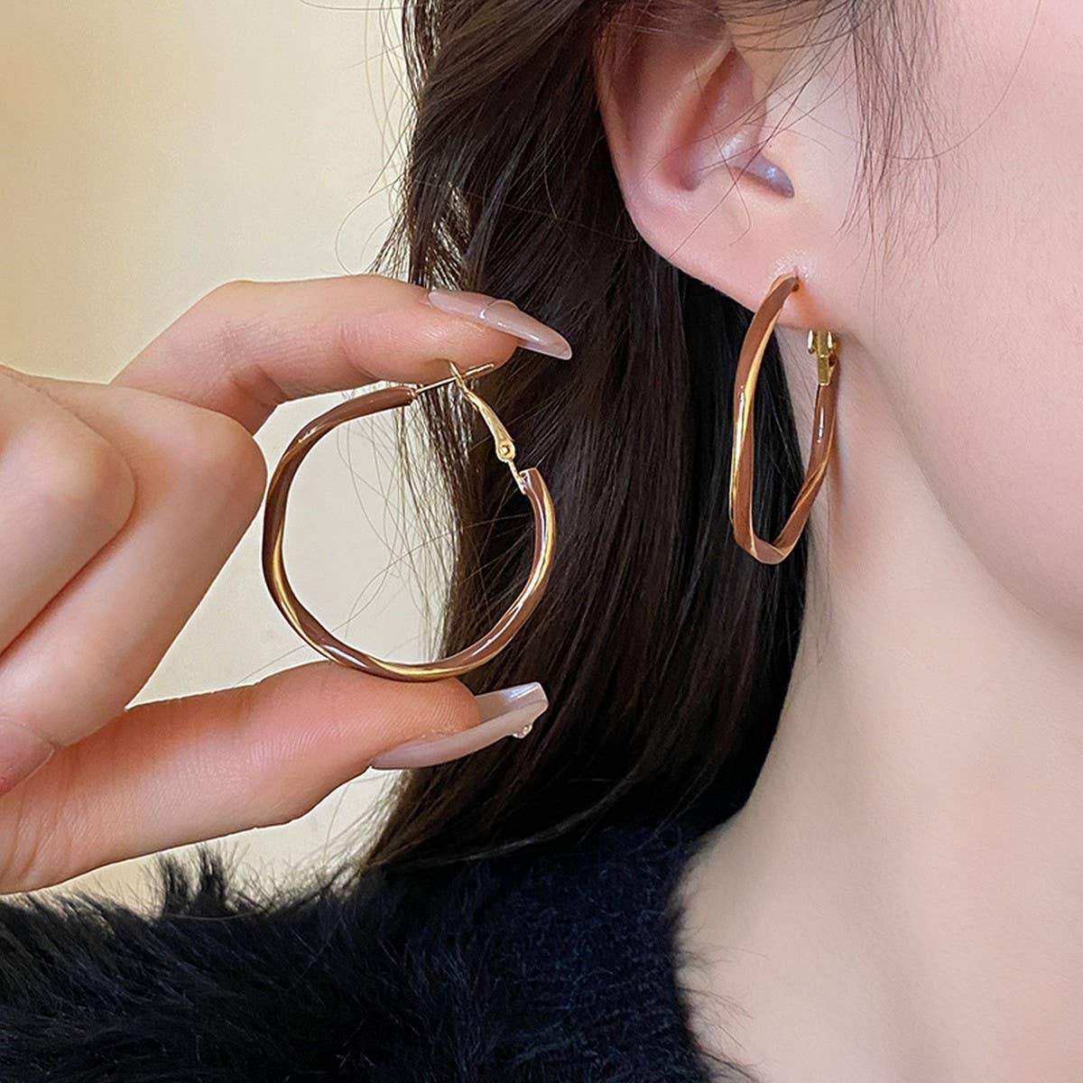 OIL DRIP SPIRAL VINTAGE EARRINGS_CWAJE2357