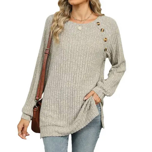 Solid color rotator sleeve slit T-shirt