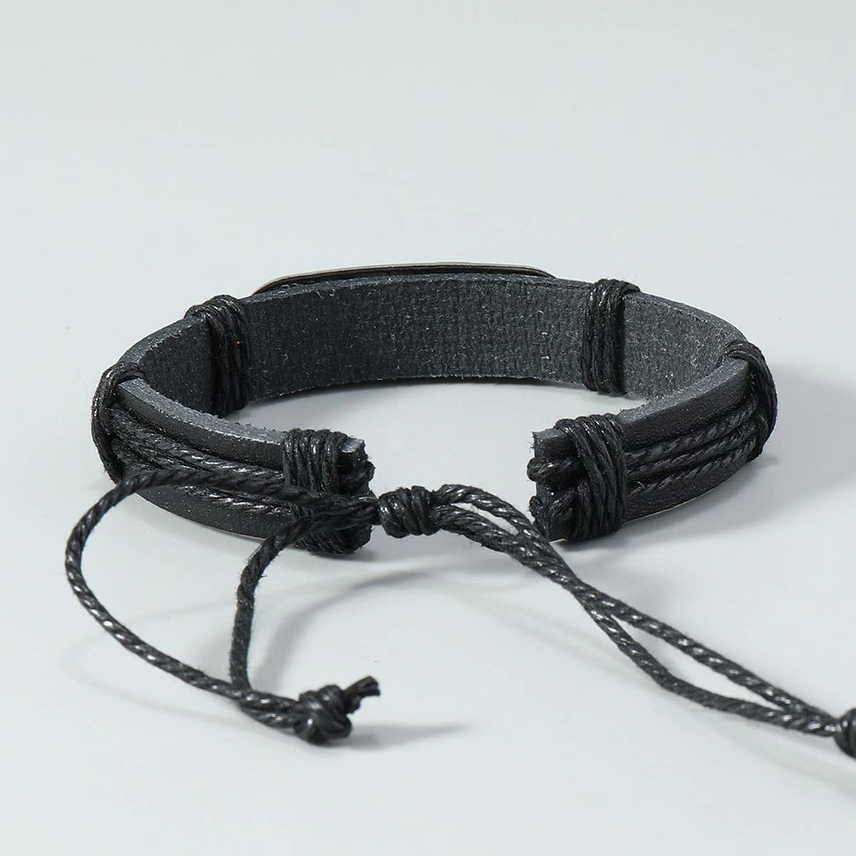 SIMPLE HAND-WOVEN VINTAGE LEATHER BRACELET_CWMM4521