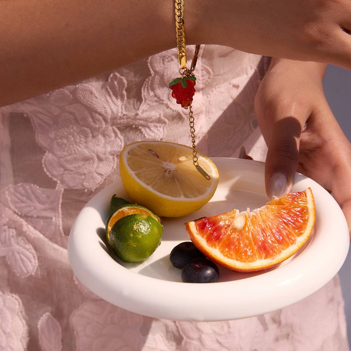 Elegant 18K Gold Flat Chain with Red Glass Charm