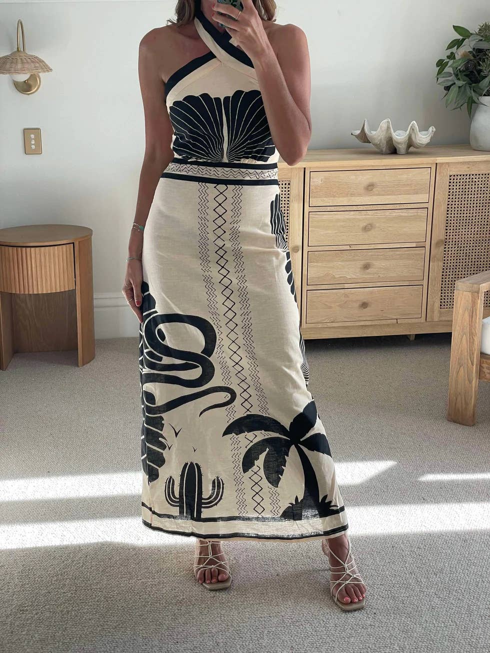 Sexy slim-fit halter strappy long dress
