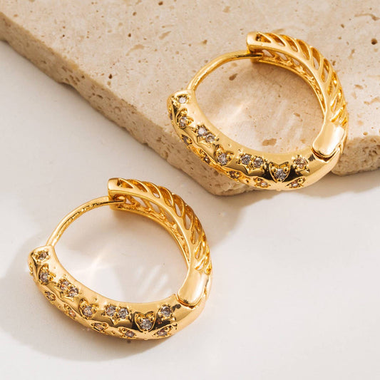 Oval Micro Gold-Plated Copper Hoop Earrings_CWMM8523