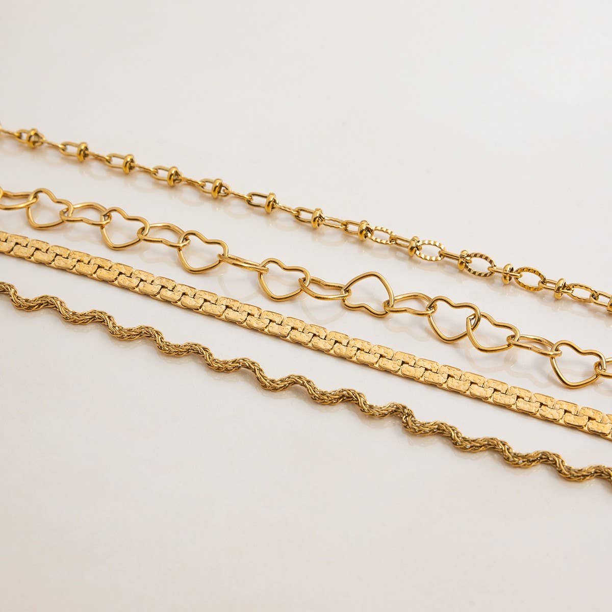 Classic 18K Gold Matte Flat Chain Bracelet