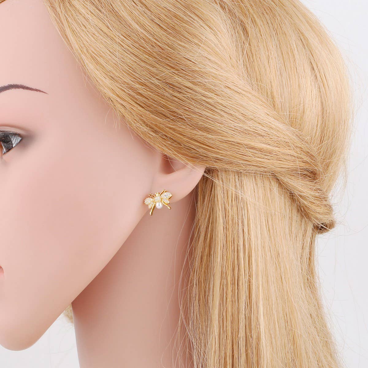 FASHIONABLE ZIRCON INLAID BEE EARRINGS