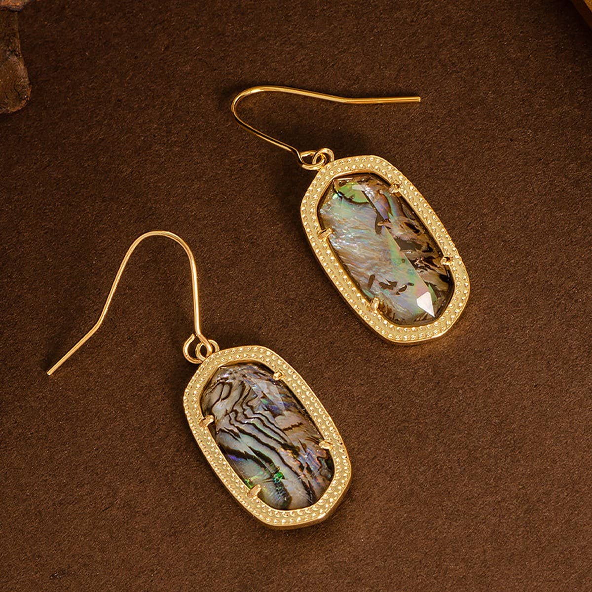 AURORA FANTASY DEEP SEA ABALONE EARRINGS_CWMM4282