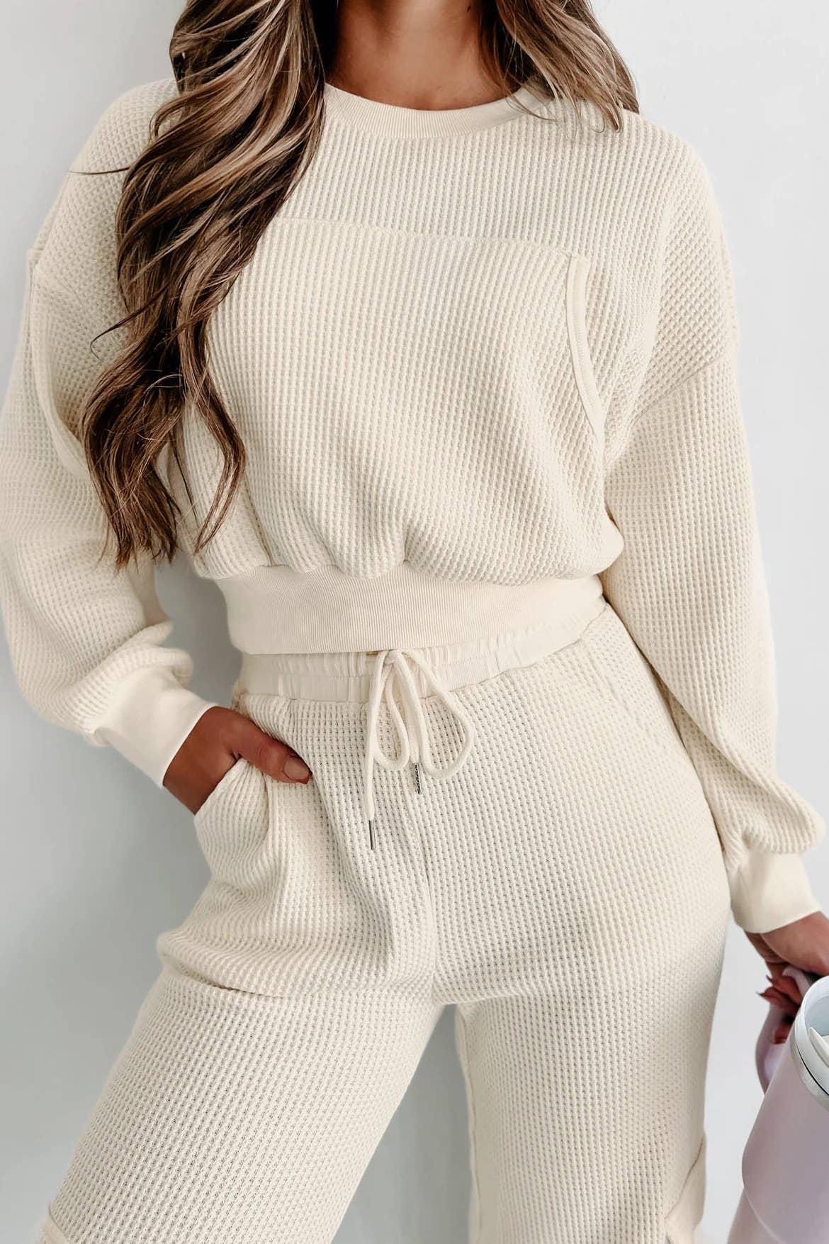 Waffle top and casual tight-fitting trousers set