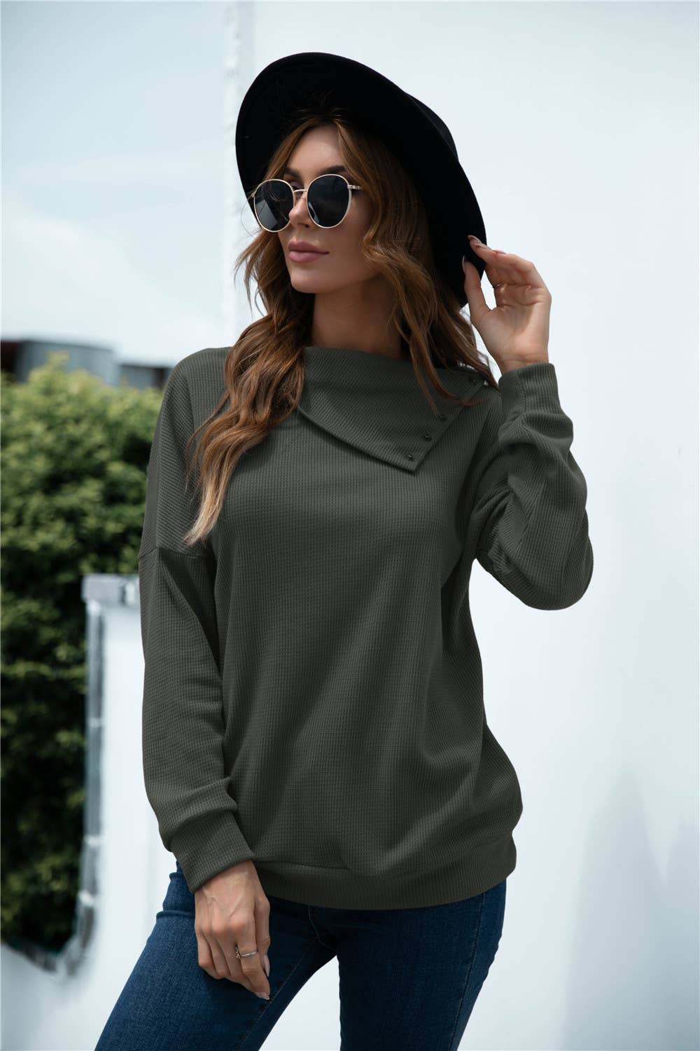 Side-collar pullover knitted solid color top