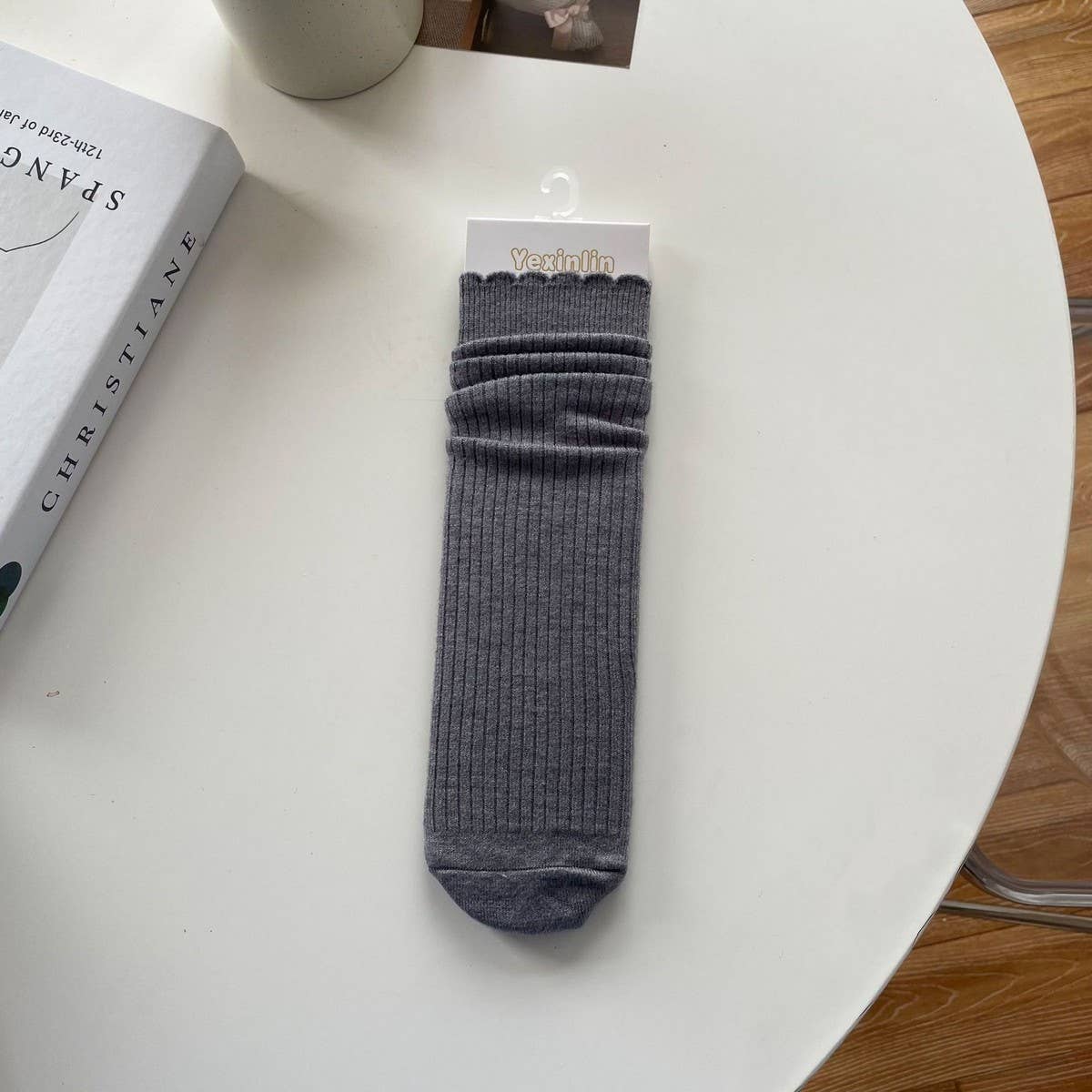 WOMEN'S SOLID COLOR CASHMERE LACE MID-CALF SOCKS