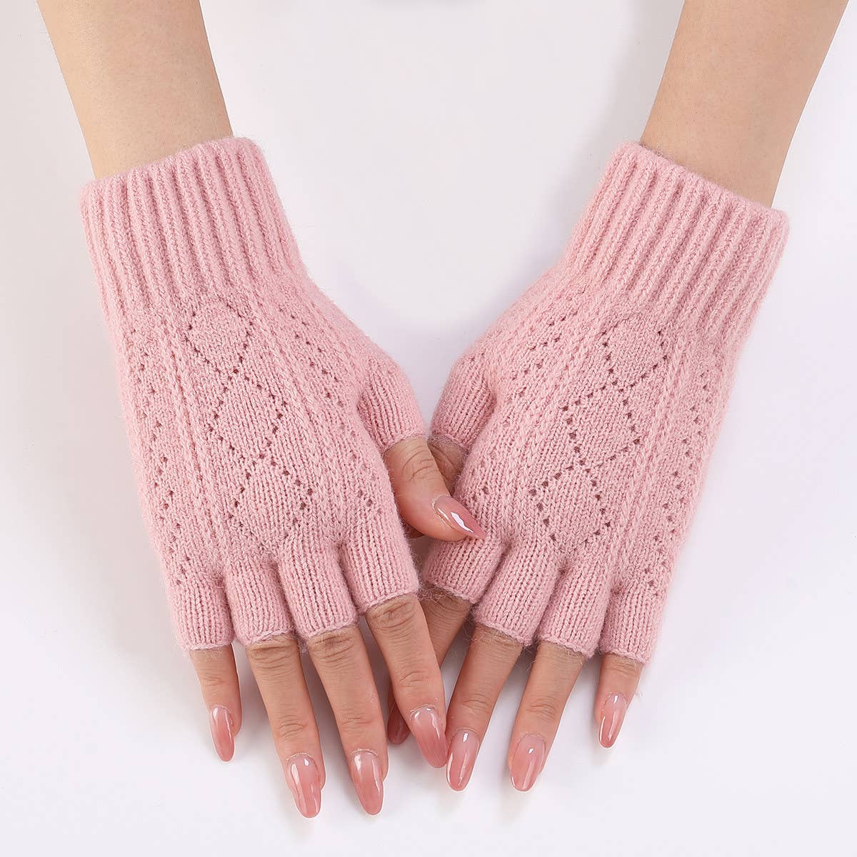 DIAMOND-SHAPED HOLLOW FINGERLESS GLOVES_CWAG0103