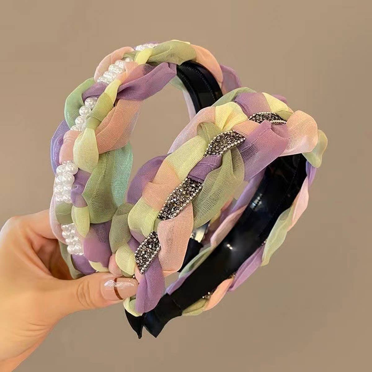VERSATILE WIDE-BRIMMED BRAIDED HEADBAND_CWAHA1709