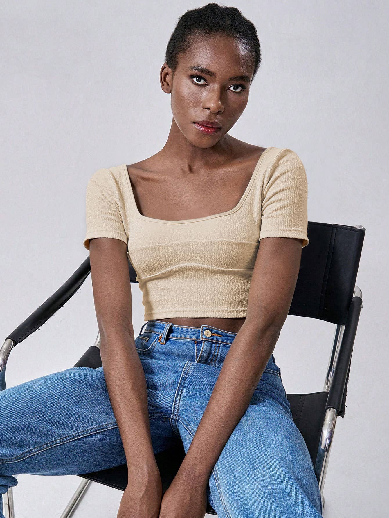 Fashion and simple short crop neck casual Top