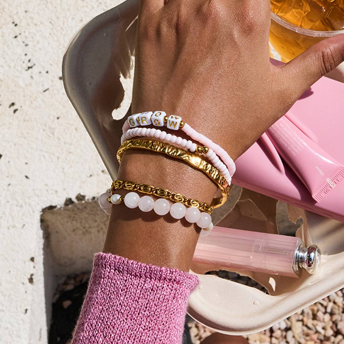 Sweet Blue Beaded Bracelet in 18K Gold Steel