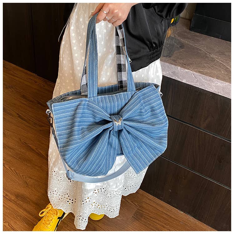 Single-shoulder bow school-style bag