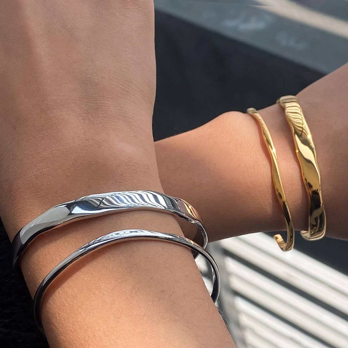 Vintage 18K Gold Wave Open Bangle, Stackable