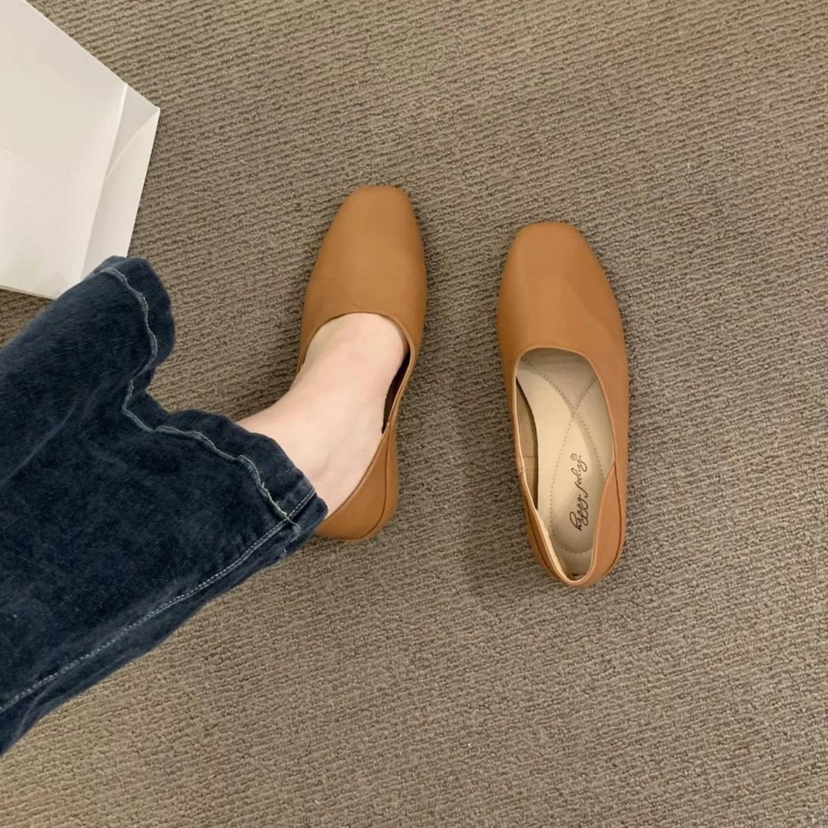 Soft Leather Slip-On Loafers for Women_CWSHF0054