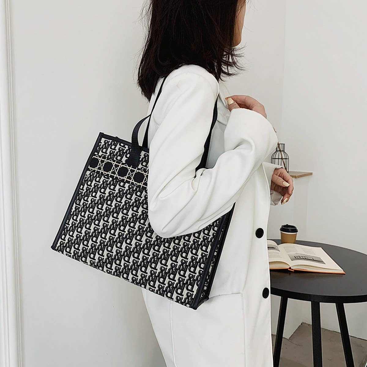 NEW PORTABLE TRAVEL LARGE CAPACITY COSMETIC BAG_CWAB4483