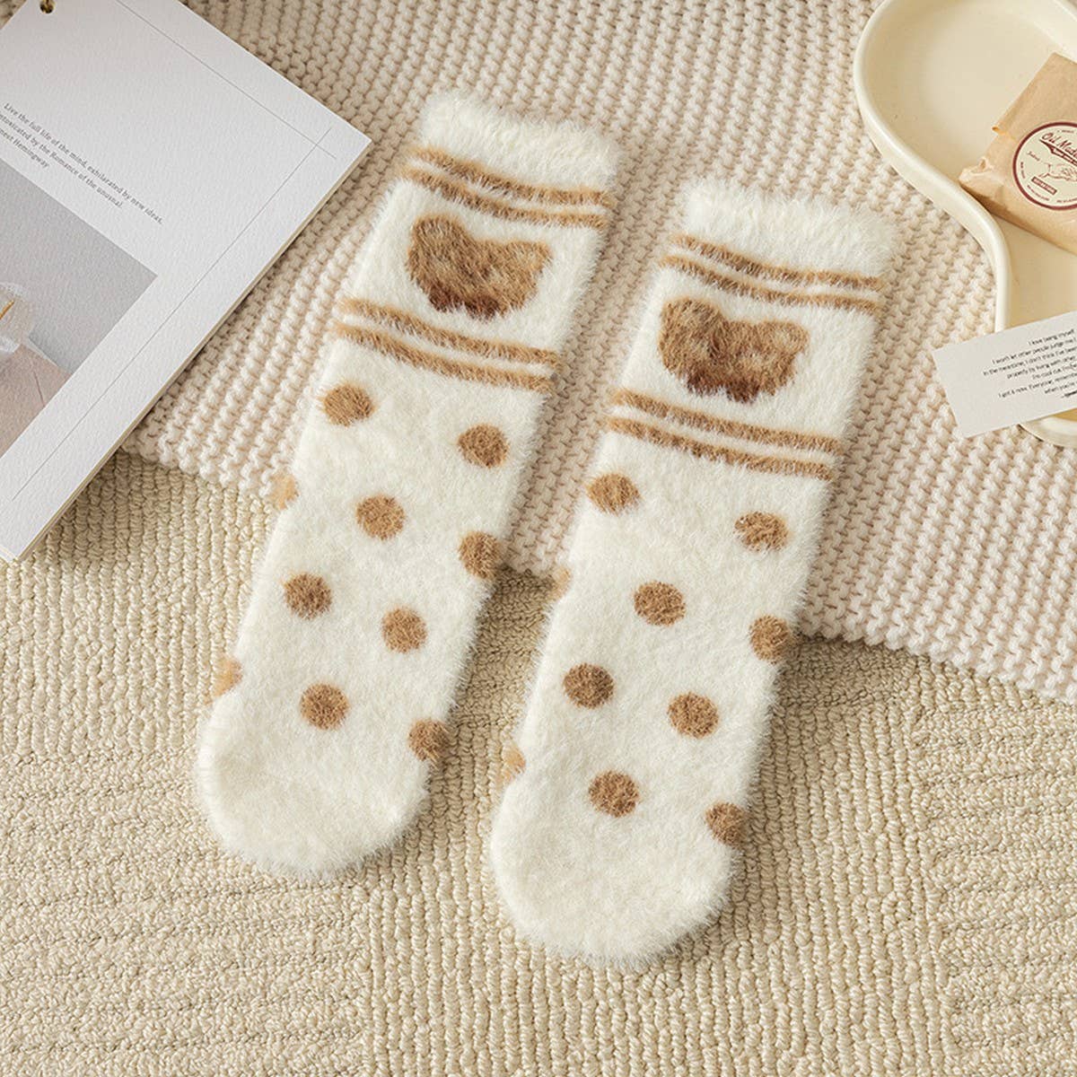 BROWN WARM CARTOON CUTE MID-TUBE SOCKS_CWMS0794
