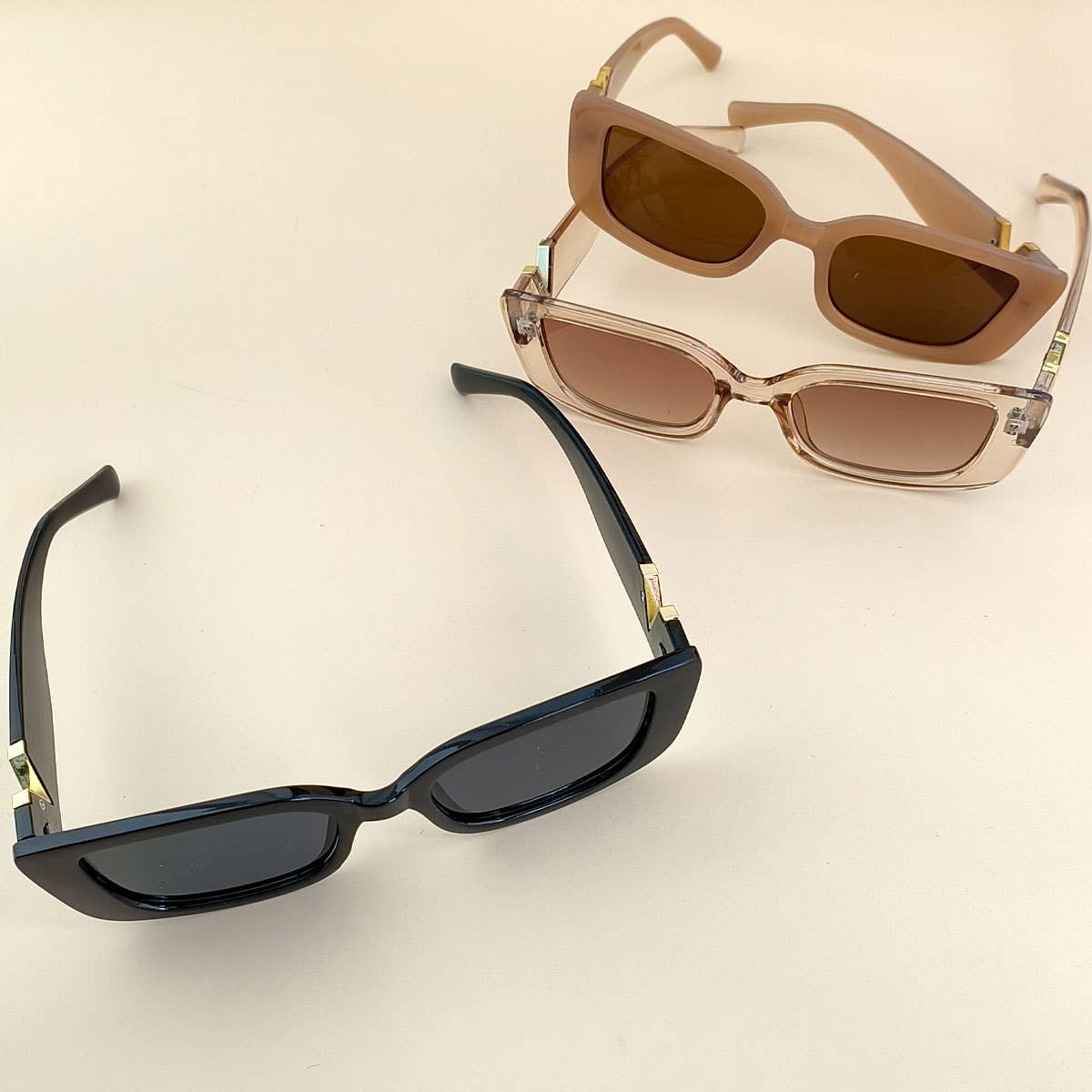 WIDE FRAME CAT EYE FASHION SUNGLASSES