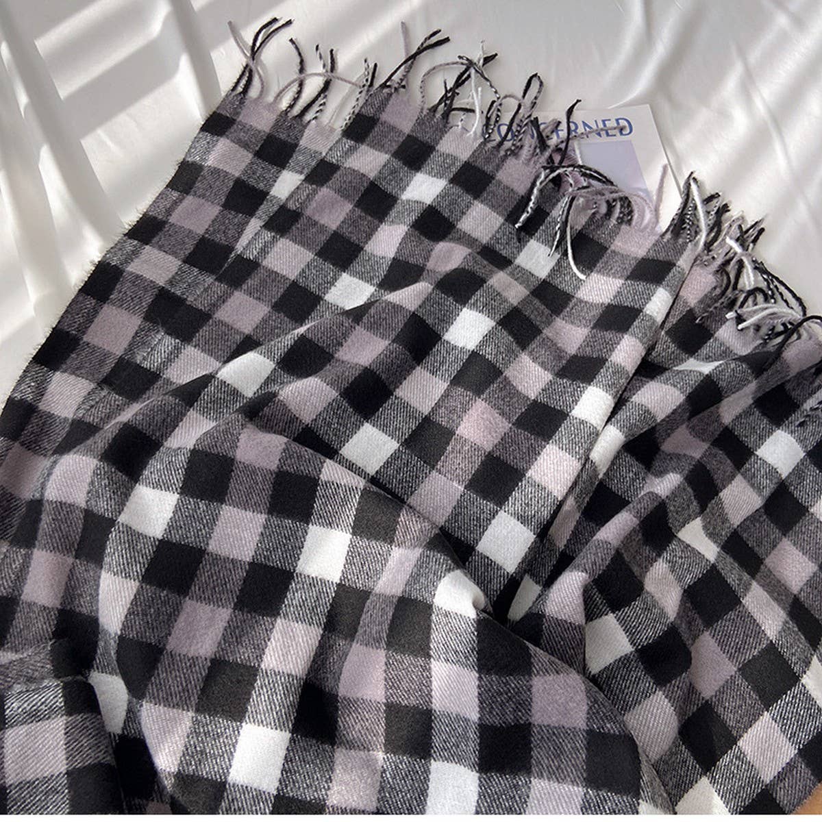 Vintage Wool-Blend Scarf ? Cozy Winter Neck Wrap