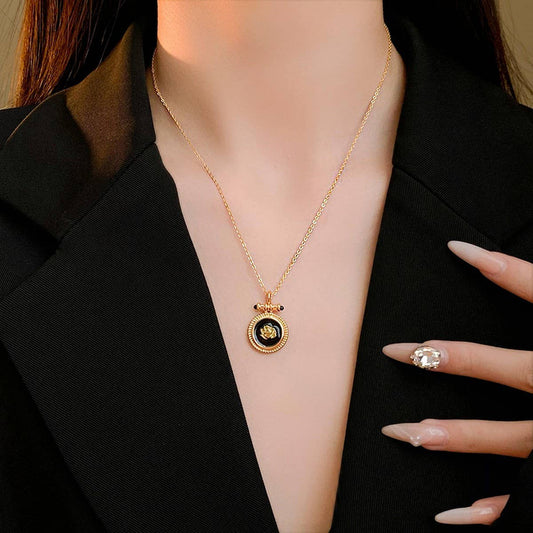 VINTAGE ROUND OIL DROP ROSE FLOWER NECKLACE