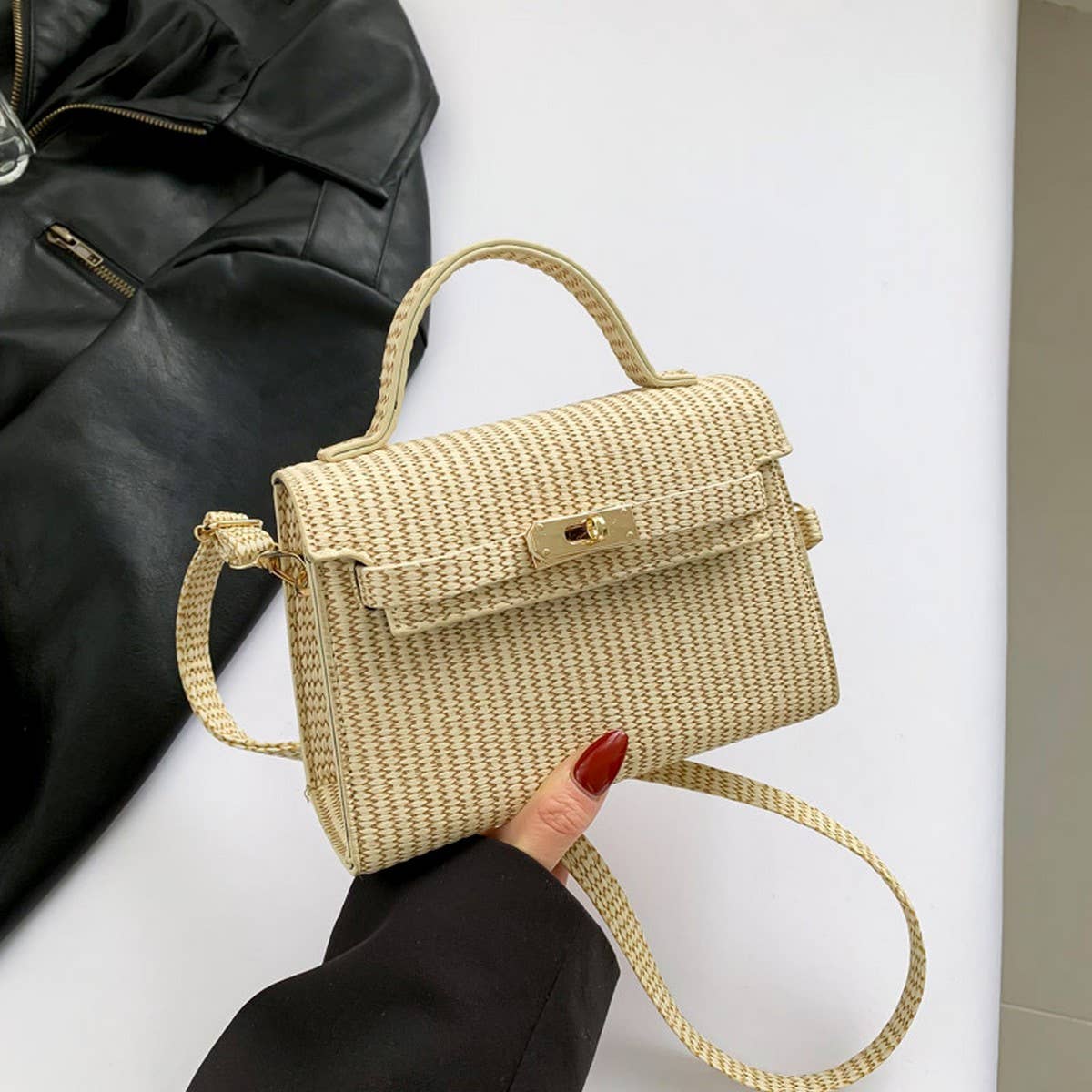 NICHE FASHION RETRO MESSENGER BAG_CWAB3295