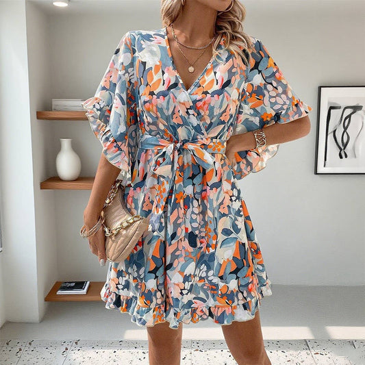 Short-sleeved lace-up waist-cinching short dress