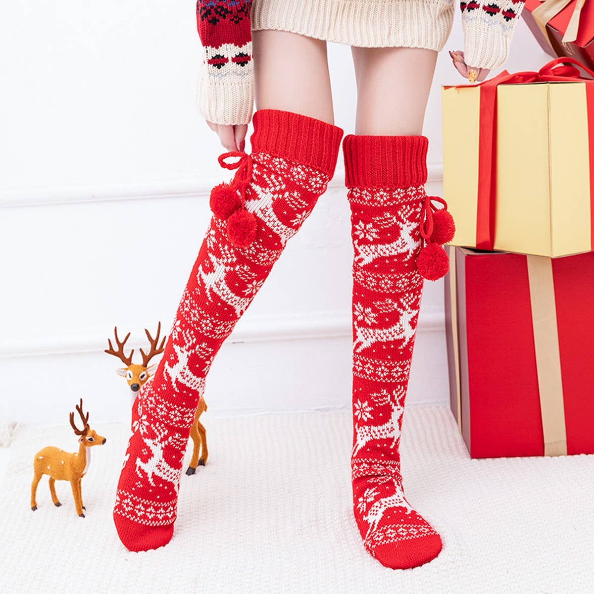 CHRISTMAS ELK BALL LONG KNEE-HIGH SOCKS