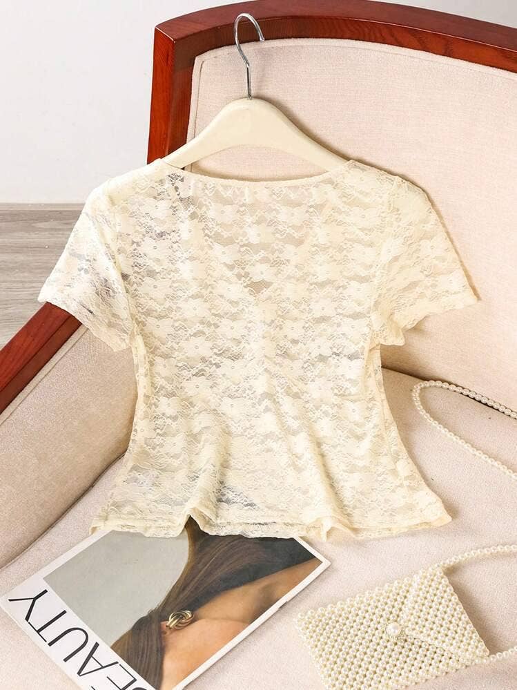 Fashionable and sexy V-neck lace base top