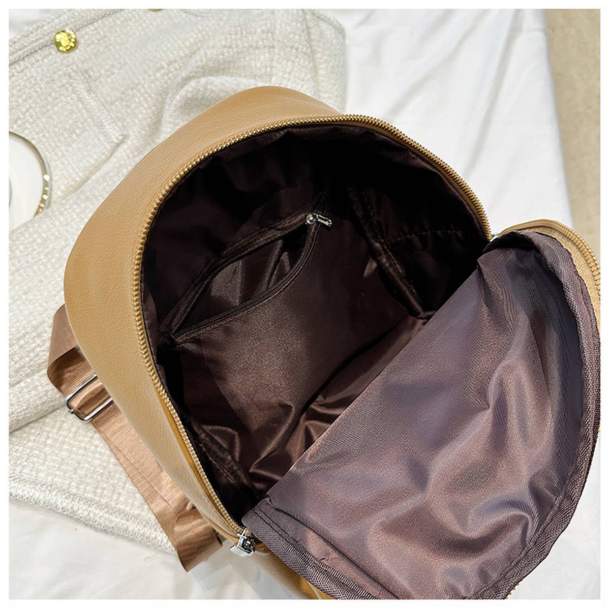 VERSATILE AND FASHIONABLE LARGE-CAPACITY BACKPACK_CWAB2896