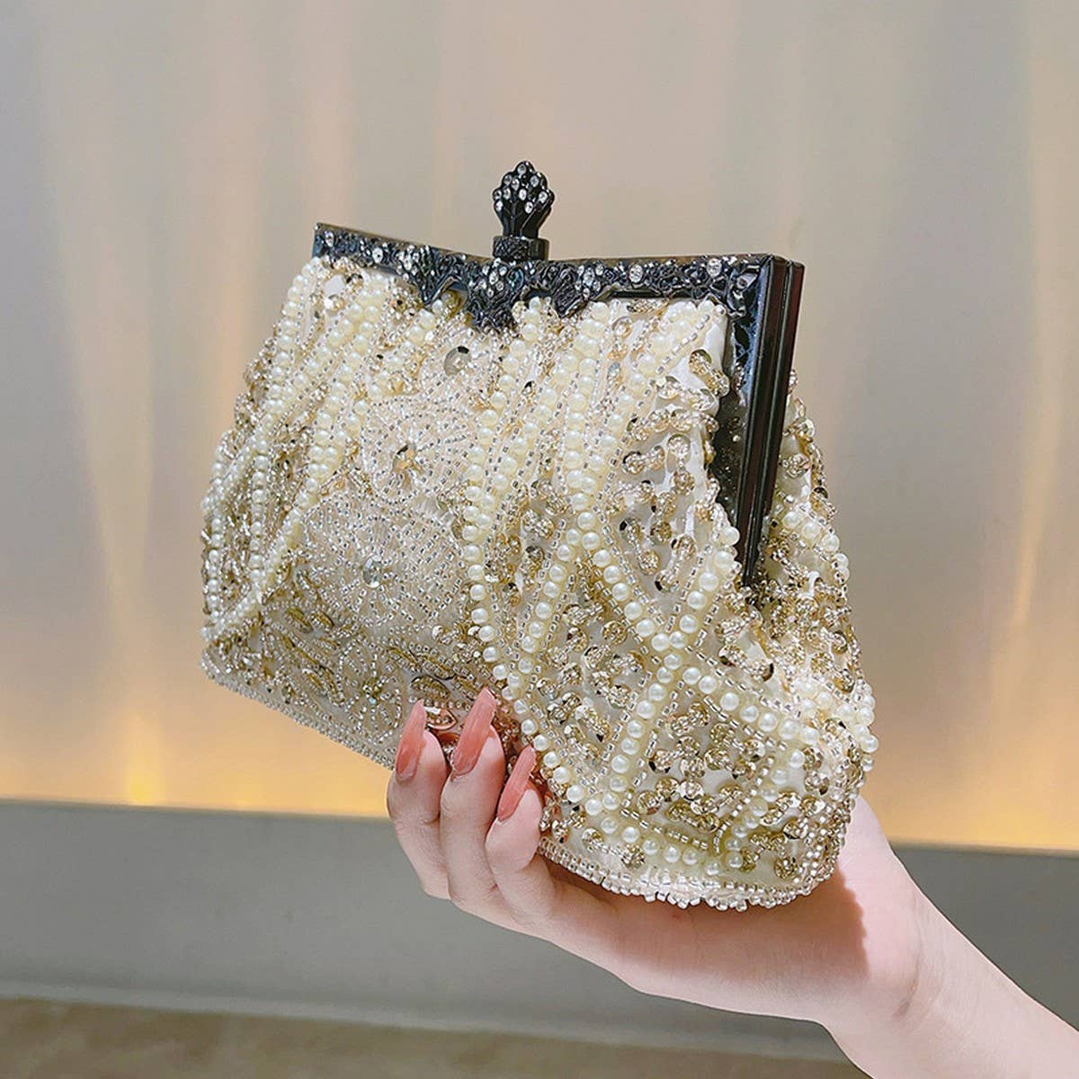 LUXURY BEADED HANDMADE HANDBAG_CWAB2515