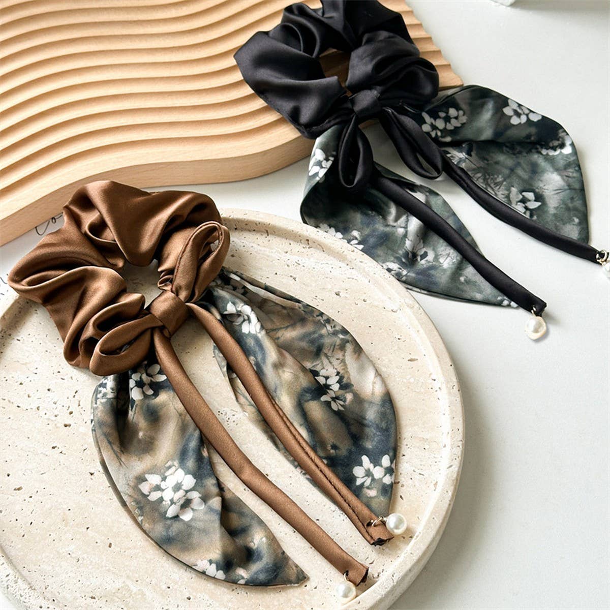 PRINTED BUTTERFLY RIBBON HAIR TIE_CWAHA2432