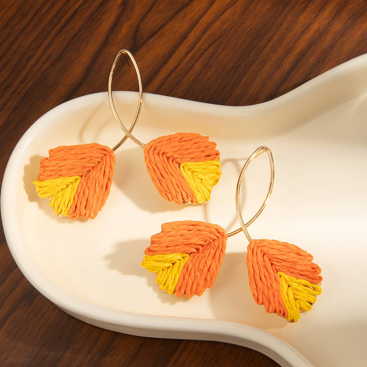 Colorful woven trendy texture line leaf earrings