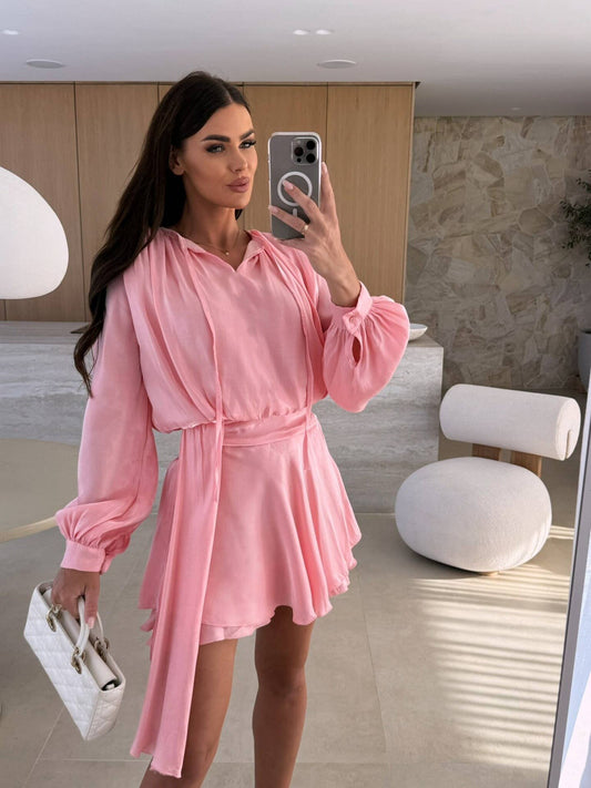 Solid-color long-sleeved V-neck lace-up dress