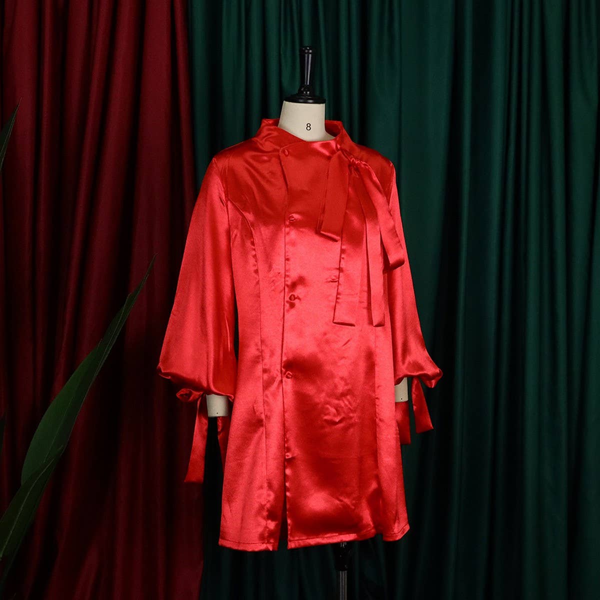 FASHIONABLE DRESS WITH PUFF SLEEVES AND WAIST