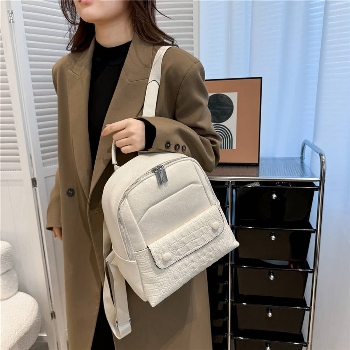 VERSATILE AND FASHIONABLE LARGE-CAPACITY BACKPACK_CWAB2896