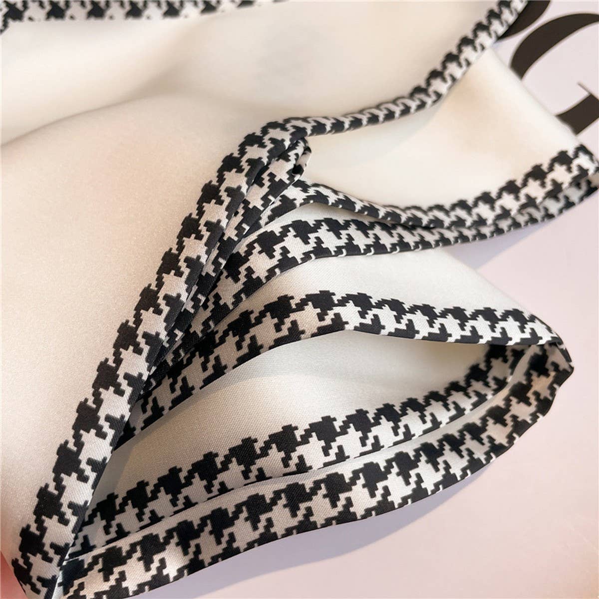 VERSATILE NARROW COMMUTER TEMPERAMENT HEAD SCARF