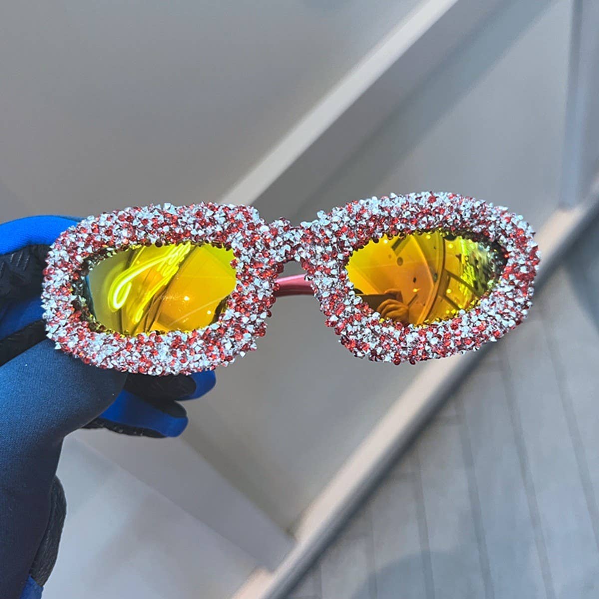 SPORTY CAT-EYE DIAMOND SUNGLASSES_CWASG0803