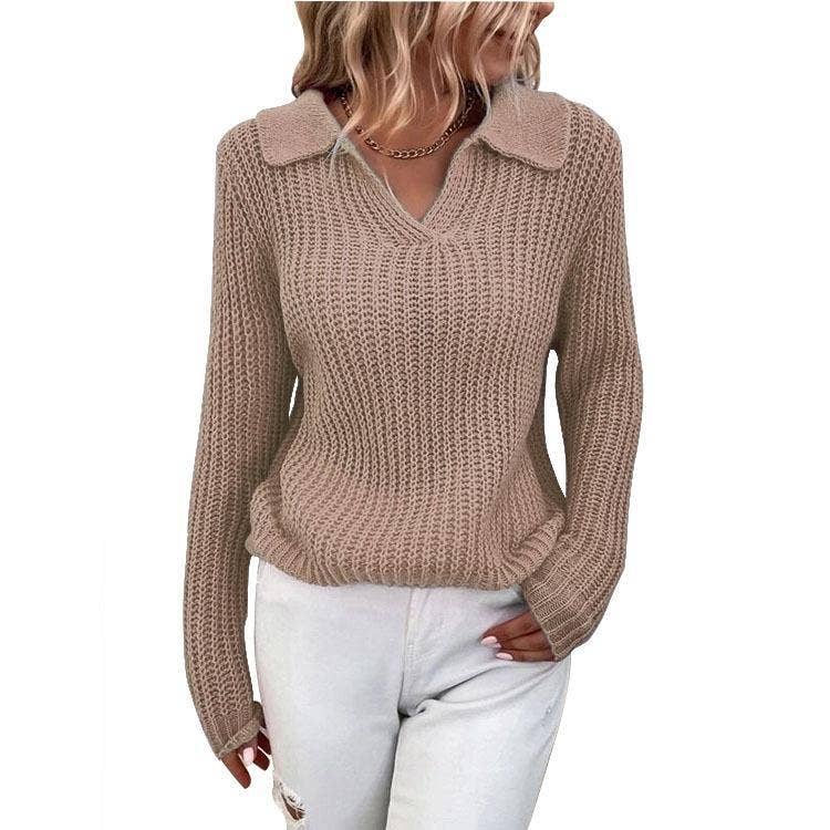 Slim-fit crew-neck sweater in solid color with lapels