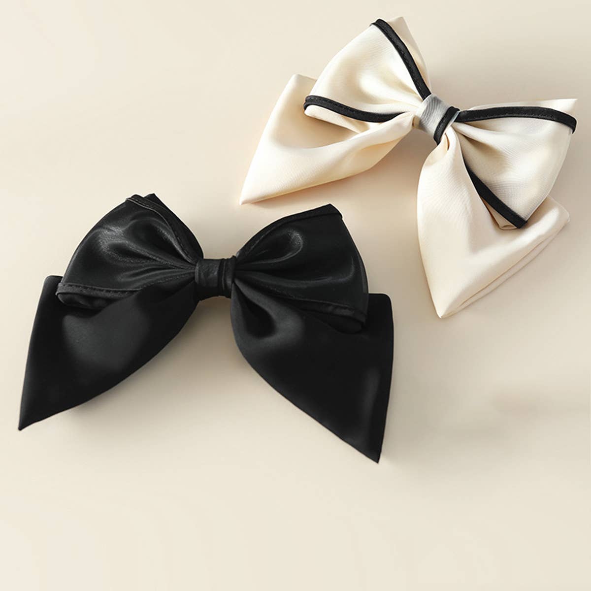 VERSATILE AND SIMPLE BIG BOW HAIRPIN