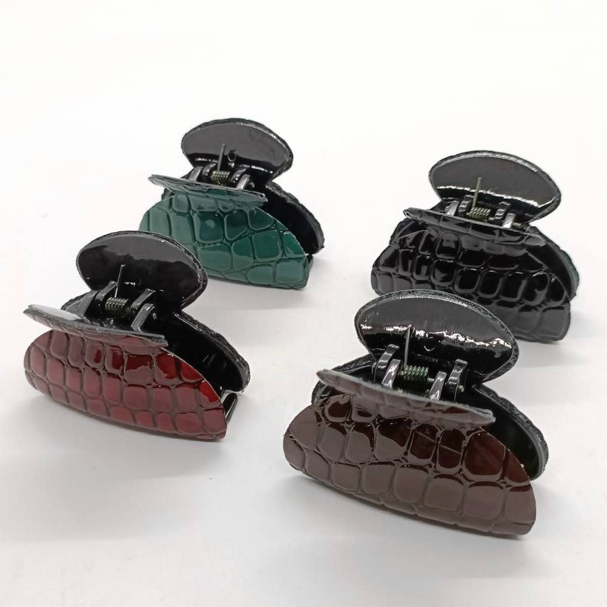 Vintage Glossy Two-Tone Croc PU Hair Claw